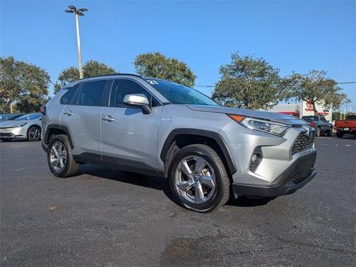 2021 Toyota RAV4 Hybrid XLE Premium