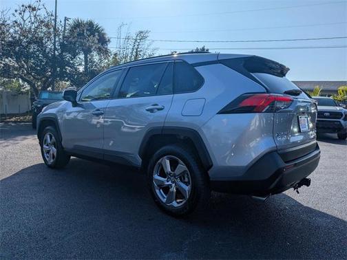 2021 Toyota RAV4 Hybrid XLE Premium