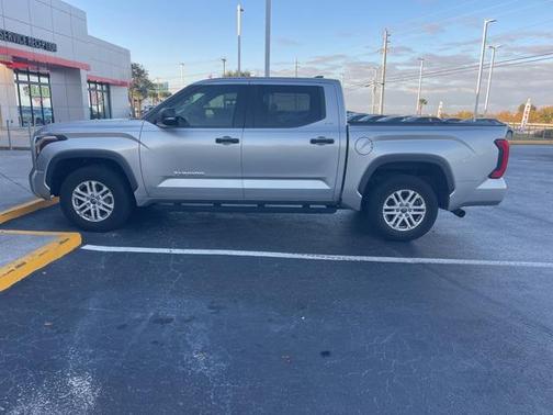 2022 Toyota Tundra SR5