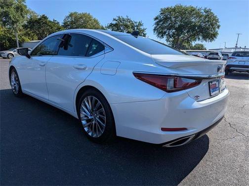 2022 Lexus ES 350 Ultra Luxury
