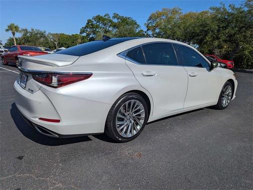 2022 Lexus ES 350 Ultra Luxury