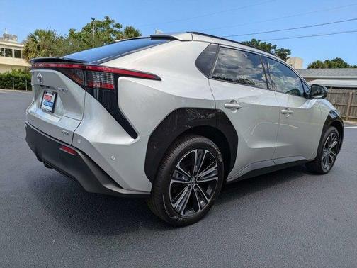 2025 Toyota bZ4X Limited
