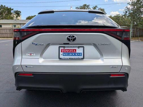 2025 Toyota bZ4X Limited