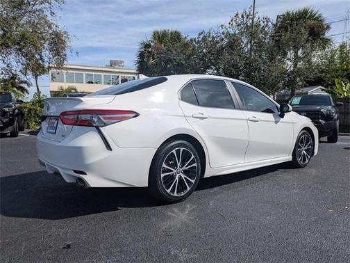 2019 Toyota Camry SE