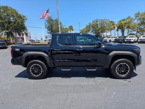 2025 Toyota Tacoma Hybrid TRD Off Road