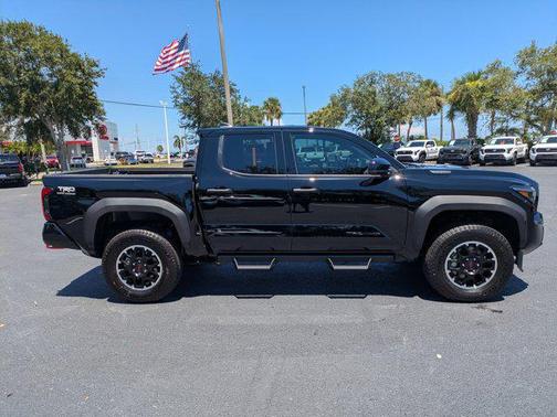 2025 Toyota Tacoma Hybrid TRD Off Road