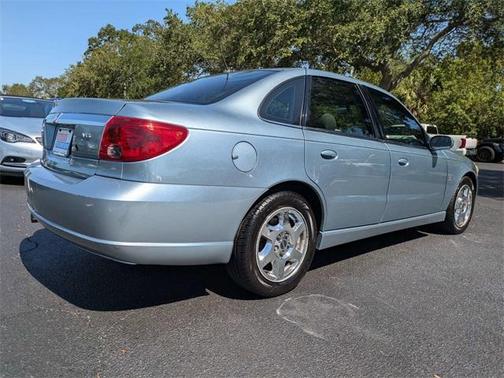 2005 Saturn L 300