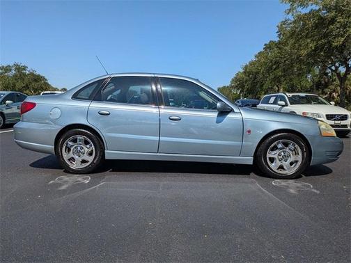 2005 Saturn L 300