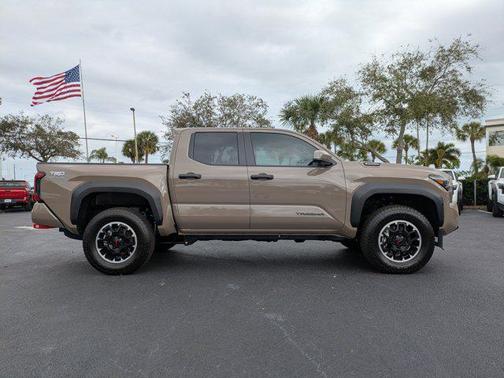 2026 Toyota Tacoma Hybrid TRD Off Road