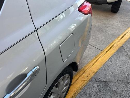 2017 Nissan Versa 1.6 SV