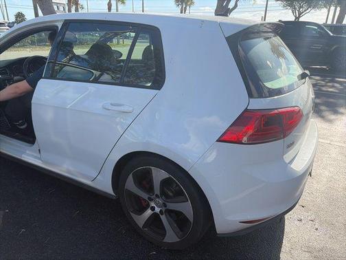 Pure White 2017 Volkswagen Golf GTI 2.0T SE 4-Door