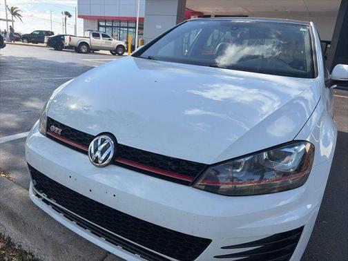 Pure White 2017 Volkswagen Golf GTI 2.0T SE 4-Door