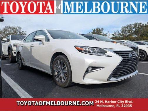 2016 Lexus ES 300h Base