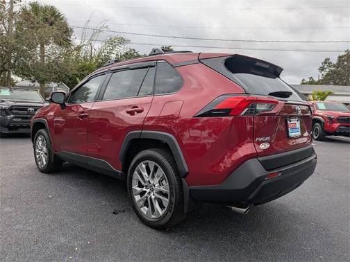 2025 Toyota RAV4 XLE Premium