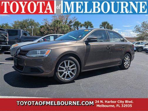 Brown Metallic 2014 Volkswagen Jetta Auto SE w/Connectivity