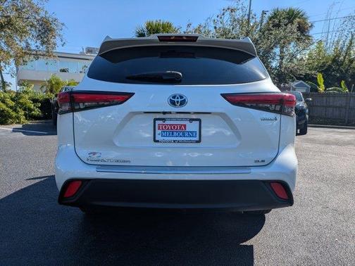 2020 Toyota Highlander Hybrid XLE