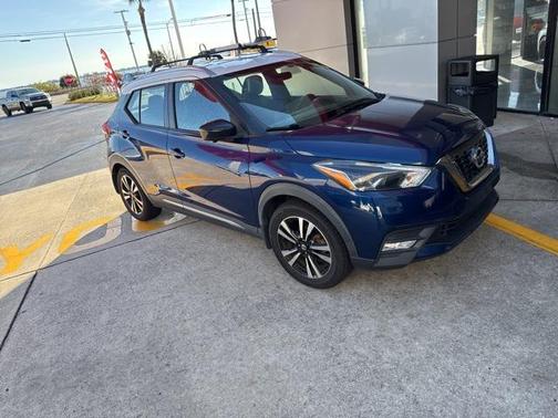 2019 Nissan Kicks SR