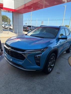 2025 Chevrolet Trax LT