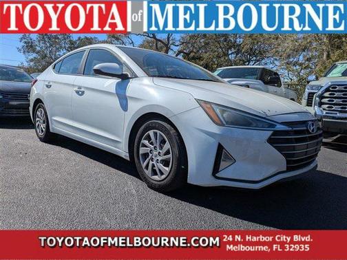 2020 Hyundai ELANTRA SE