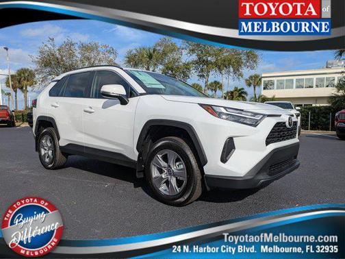 2025 Toyota RAV4 XLE