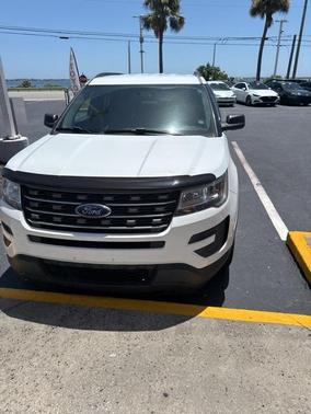 2017 Ford Explorer Base