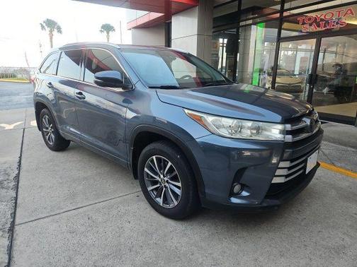 Shoreline Mist 2018 Toyota Highlander XLE