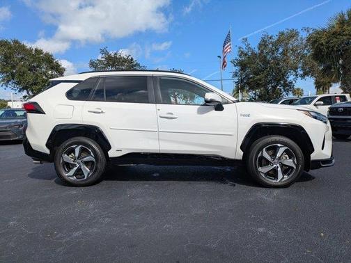 2023 Toyota RAV4 Prime SE