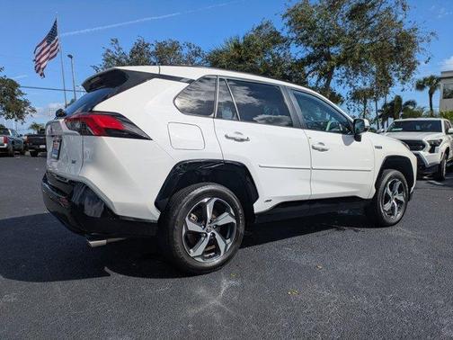 2023 Toyota RAV4 Prime SE