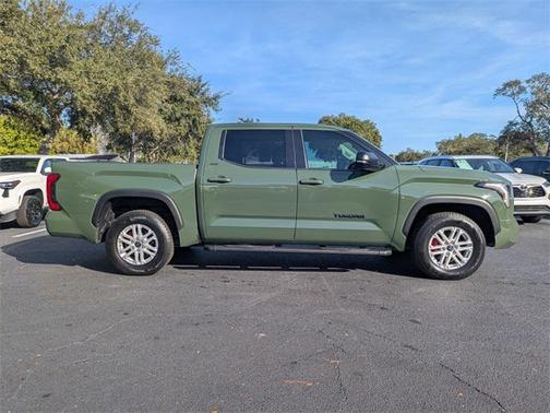 2023 Toyota Tundra SR5