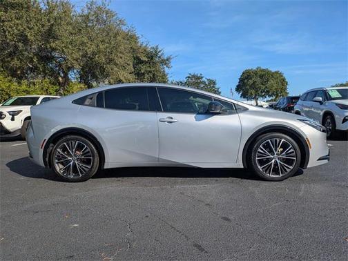 2023 Toyota Prius LE