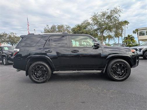 2020 Toyota 4Runner SR5
