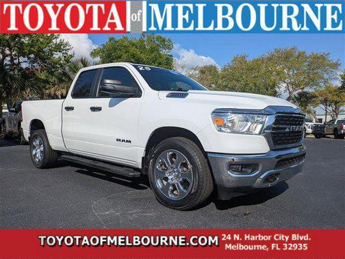 Bright White Clearcoat 2023 RAM 1500 Big Horn/Lone Star