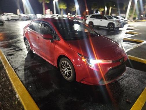 2020 Toyota Corolla LE