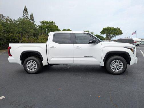 Ice Cap 2026 Toyota Tundra SR5