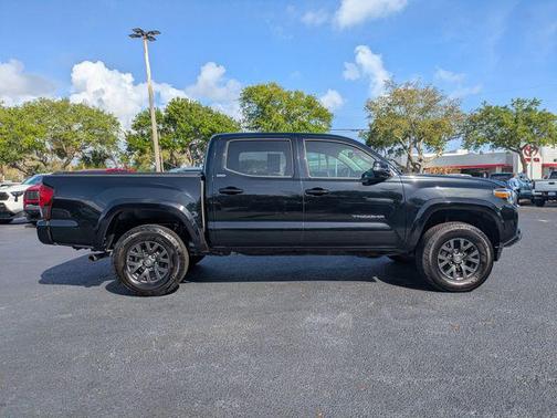 2022 Toyota Tacoma SR5