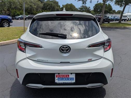 2022 Toyota Corolla Hatchback SE