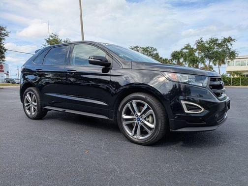White Platinum Metallic Tri-Coat 2017 Ford Edge Sport
