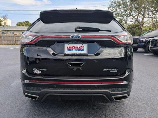 White Platinum Metallic Tri-Coat 2017 Ford Edge Sport