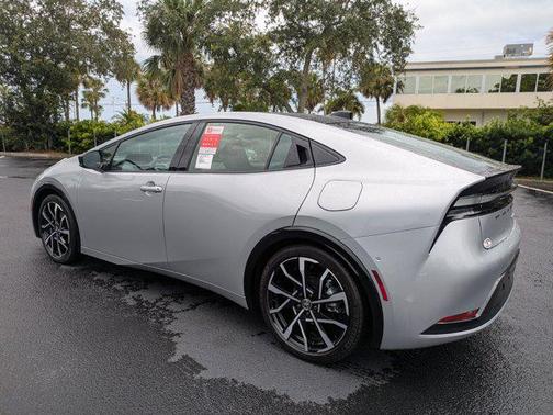 2025 Toyota Prius Plug-In Hybrid XSE Premium