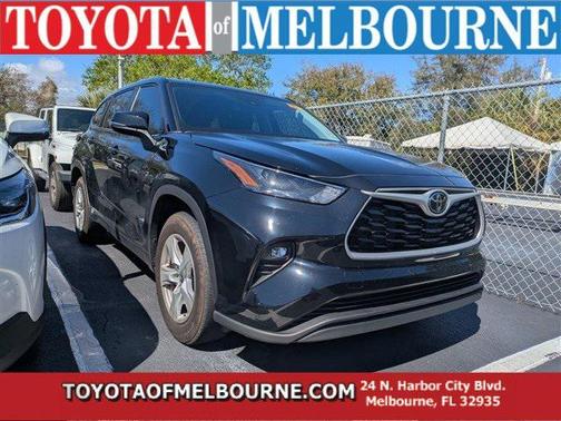 2023 Toyota Highlander LE