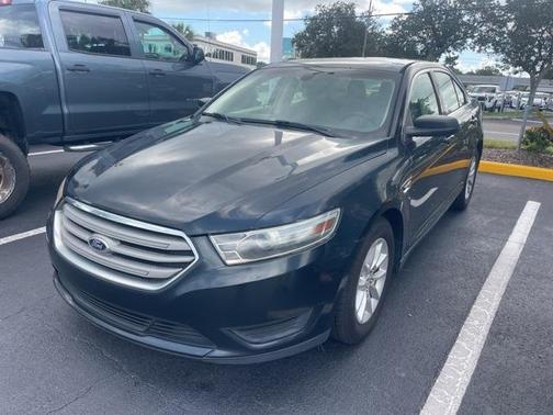 2014 Ford Taurus SE