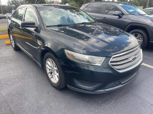 2014 Ford Taurus SE