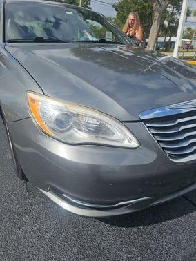 SAPPHIRE CRYSTAL 2011 Chrysler 200 Touring