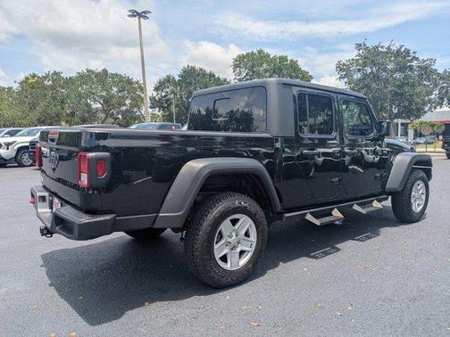 2020 Jeep Gladiator Sport