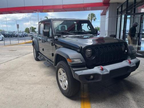 2020 Jeep Gladiator Sport