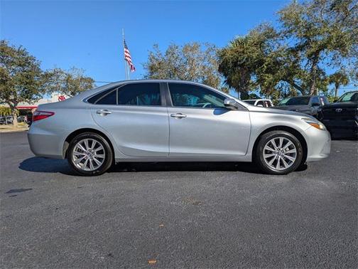 2017 Toyota Camry XLE