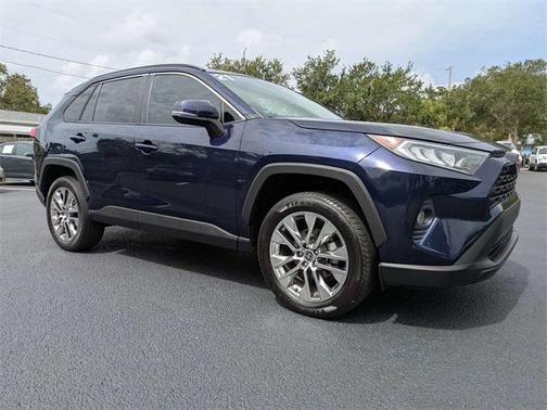 2021 Toyota RAV4 XLE Premium