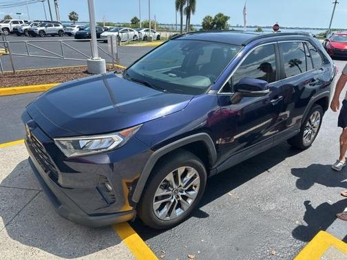 2021 Toyota RAV4 XLE Premium