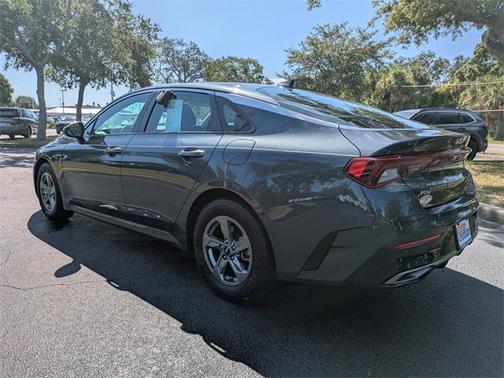 2022 Kia K5 LXS