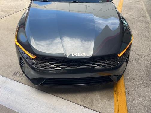 2022 Kia K5 LXS